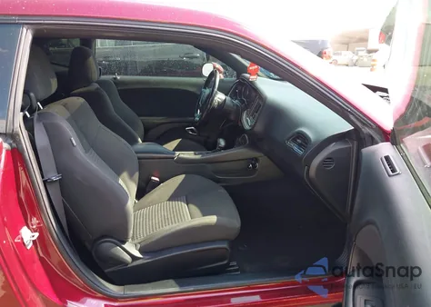 2019 Dodge Challenger R/T z USA, uszkodzony, nr VIN 2C3CDZBT4KH641152